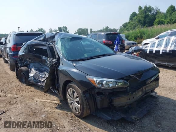✅ 2022 Subaru Impreza • VIN: 4S3GTAB65N3703788 • Lot: 42479689. Wystawiony na IAAI z przebiegiem 62 039 mil. Bezpłatny archiwum sprzedaży aukcyjnych z USA i szczegółowy raport historii pojazdu na DreamBid. Zdjęcie 6.
