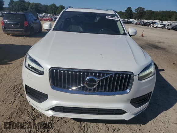 ✅ 2022 Volvo XC90 Momentum • VIN: YV4102PKXN1836338 • Lot: 86478935. Wystawiony na Copart z przebiegiem 118 692 mil. Bezpłatny archiwum sprzedaży aukcyjnych z USA i szczegółowy raport historii pojazdu na DreamBid. Zdjęcie 5.