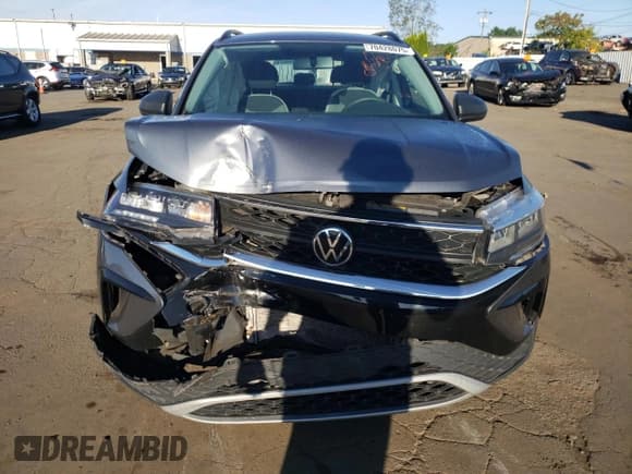 ✅ 2022 Volkswagen Taos S • VIN: 3VVAX7B2XNM085054 • Лот: 70428075. Опубликован ранее на Copart с пробегом 118 030 миль. Бесплатный доступ к архиву аукционных продаж из США и подробный отчёт об истории автомобиля на DreamBid. Изображение 5.