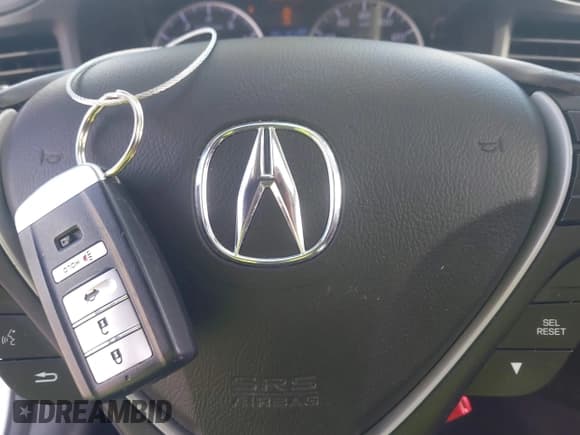 ✅ 2017 Acura ILX • VIN: 19UDE2F33HA005216 • Лот: 43302122. Опубликован ранее на IAAI с пробегом 181 980 миль. Бесплатный доступ к архиву аукционных продаж из США и подробный отчёт об истории автомобиля на DreamBid. Изображение 11.