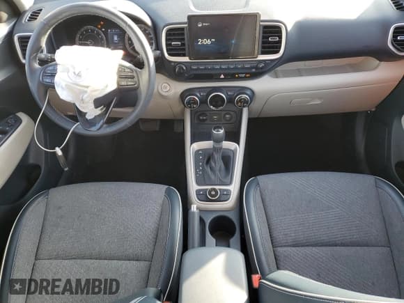 ✅ 2021 Hyundai Venue SEL • VIN: KMHRC8A32MU115859 • Lot: 83641254. Listed on Copart with 31,048 mi. Free auction sales archive from the USA and detailed vehicle history report at DreamBid. Image 8.