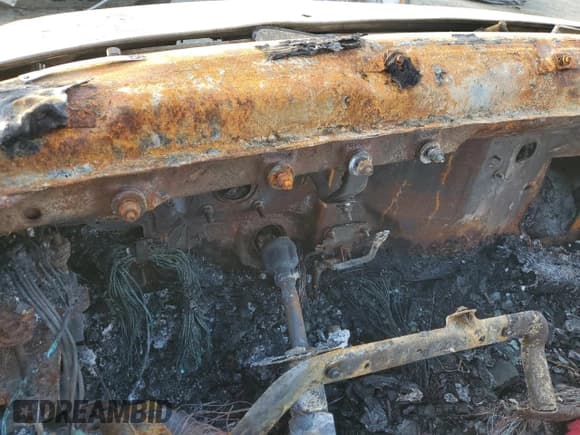 ✅ 2000 Chevrolet S-10 LS • VIN: 1GCDT19W1Y8212361 • Лот: 77343393. Опубликован ранее на Copart с пробегом Не указан. Бесплатный доступ к архиву аукционных продаж из США и подробный отчёт об истории автомобиля на DreamBid. Изображение 9.