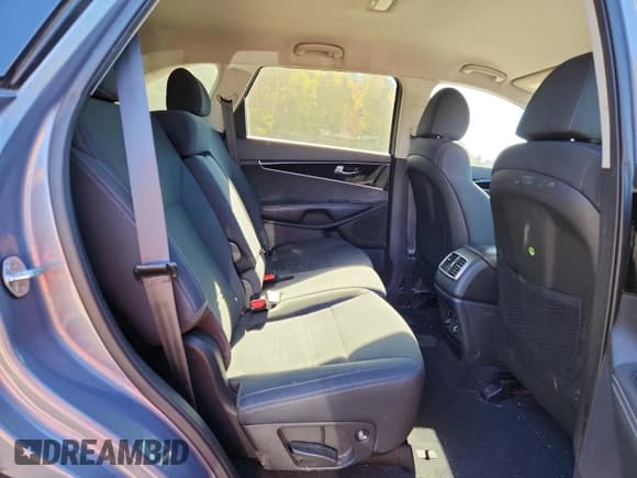 ✅ 2020 Kia Sorento LX • VIN: 5XYPG4A39LG677606 • Лот: 91703645. Опубликован ранее на Copart с пробегом 88 024 миль. Бесплатный доступ к архиву аукционных продаж из США и подробный отчёт об истории автомобиля на DreamBid. Изображение 11.