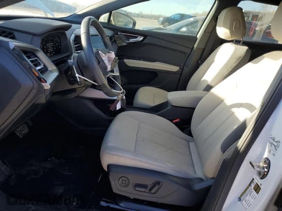 ✅ 2023 Audi Q4 e-tron • VIN: WA1ACBFZ1PP055680 • Лот: 47140235. Опубликован ранее на Copart с пробегом 26 926 миль. Бесплатный доступ к архиву аукционных продаж из США и подробный отчёт об истории автомобиля на DreamBid. Изображение 7.