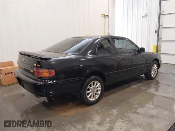 ✅ 1994 Toyota Camry SE • VIN: 4T1GK14C9RU064476 • Лот: 41545190. Опубликован ранее на IAAI с пробегом 211 127 миль. Бесплатный доступ к архиву аукционных продаж из США и подробный отчёт об истории автомобиля на DreamBid. Изображение 4.