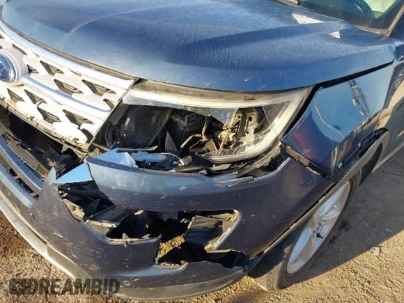 ✅ 2018 Ford Explorer XLT • VIN: 1FM5K7D83JGC25445 • Lot: 43302004. Wystawiony na IAAI z przebiegiem 94 127 mil. Bezpłatny archiwum sprzedaży aukcyjnych z USA i szczegółowy raport historii pojazdu na DreamBid. Zdjęcie 6.