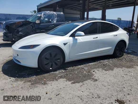 ✅ 2024 Tesla Model 3 • VIN: 5YJ3E1EA8RF862502 • Lot: 58070265. Wystawiony na Copart z przebiegiem 9 554 mil. Bezpłatny archiwum sprzedaży aukcyjnych z USA i szczegółowy raport historii pojazdu na DreamBid. Zdjęcie 1.