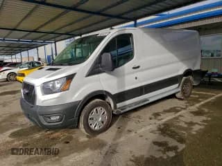 ✅ 2024 Ford Transit Cargo • VIN: 1FTBR1Y81RKA69053 • Lot: 95324595. Listed on Copart with 17,953 mi. Free auction sales archive from the USA and detailed vehicle history report at DreamBid. Image 1.