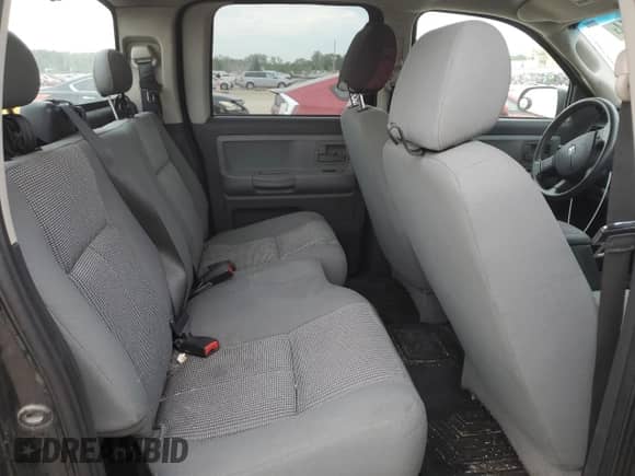 2010 Dodge Dakota Bighorn/Lonestar with VIN 1D7CW3GK5AS173187, listed as a Copart auction lot 68610854 with 192,017 mi miles and Salvage title. Bid and sale history available at DreamBid. Image 10.