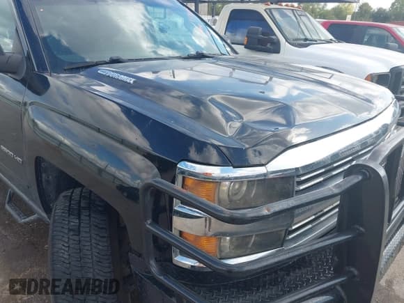 ✅ 2016 Chevrolet Silverado 2500HD LT • VIN: 1GC1CVE87GF247384 • Лот: 43716300. Опубликован ранее на IAAI с пробегом 296 200 миль. Бесплатный доступ к архиву аукционных продаж из США и подробный отчёт об истории автомобиля на DreamBid. Изображение 6.