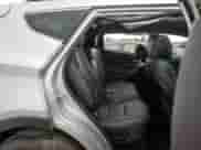 ✅ 2016 Hyundai Santa Fe Limited • VIN: 5XYZUDLAXGG358122 • Lot: 49885054. Wystawiony na Copart z przebiegiem 145 802 mil mil. Skorzystaj z bezpłatnego archiwum sprzedaży aukcyjnych z USA i zobacz szczegółowy raport historii pojazdu na DreamBid. Zdjęcie 10.