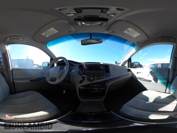 ✅ 2014 Toyota Sienna LE AAS • VIN: 5TDKK3DC9ES494758 • Лот: 43595777. Опубликован ранее на IAAI с пробегом 159 643 миль. Бесплатный доступ к архиву аукционных продаж из США и подробный отчёт об истории автомобиля на DreamBid. Изображение 18.