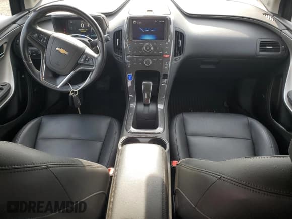 ✅ 2014 Chevrolet Volt • VIN: 1G1RD6E43EU122886 • Lot: 77866244. Wystawiony na Copart z przebiegiem 135 299 mil. Bezpłatny archiwum sprzedaży aukcyjnych z USA i szczegółowy raport historii pojazdu na DreamBid. Zdjęcie 8.