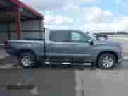 2021 Chevrolet Silverado 1500 LT z VIN 3GCPWCED4MG449497, wystawiony jako IAAI lot #43454954 z przebiegiem 70 702 mil mil oraz . Historia ofert i sprzedaży dostępna na DreamBid. Obrazek 14.