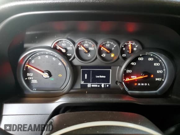 ✅ 2021 GMC Sierra 1500 • VIN: 1GTU9AEF8MZ229571 • Lot: 62385015. Wystawiony na Copart z przebiegiem 96 058 mil. Bezpłatny archiwum sprzedaży aukcyjnych z USA i szczegółowy raport historii pojazdu na DreamBid. Zdjęcie 9.