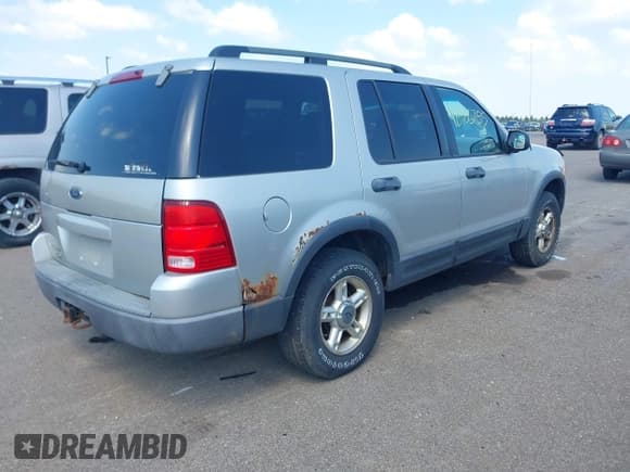 ✅ 2003 Ford Explorer XLT • VIN: 1FMZU73K13ZA23946 • Lot: 42986785. Listed on IAAI with 254,867 mi. Free auction sales archive from the USA and detailed vehicle history report at DreamBid. Image 4.