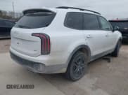 ✅ 2024 Kia Telluride SX Prestige X-Pro • VIN: 5XYP5DGCXRG490882 • Lot: 41634304. Wystawiony na IAAI z przebiegiem 30 476 mil. Bezpłatny archiwum sprzedaży aukcyjnych z USA i szczegółowy raport historii pojazdu na DreamBid. Zdjęcie 4.