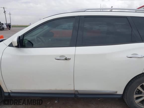 ✅ 2014 Nissan Pathfinder Platinum • VIN: 5N1AR2MN3EC727078 • Lot: 42076108. Wystawiony na IAAI z przebiegiem 181 936 mil. Bezpłatny archiwum sprzedaży aukcyjnych z USA i szczegółowy raport historii pojazdu na DreamBid. Zdjęcie 15.