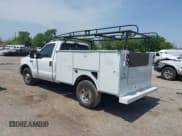 ✅ 2006 Ford F-350 • VIN: 1FDSF30566EB51324 • Lot: 42016661. Wystawiony na IAAI z przebiegiem 120 257 mil. Bezpłatny archiwum sprzedaży aukcyjnych z USA i szczegółowy raport historii pojazdu na DreamBid. Zdjęcie 3.