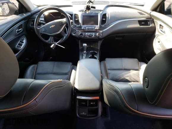 ✅ 2020 Chevrolet Impala Premier • VIN: 1G1105S3XLU102274 • Лот: 59986664. Опубликован ранее на Copart с пробегом 71 467 миль. Бесплатный доступ к архиву аукционных продаж из США и подробный отчёт об истории автомобиля на DreamBid. Изображение 8.