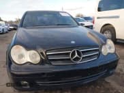✅ 2006 Mercedes-Benz C 280 Luxury • VIN: WDBRF87H46F765961 • Lot: 43751860. Wystawiony na IAAI z przebiegiem 177 896 mil. Bezpłatny archiwum sprzedaży aukcyjnych z USA i szczegółowy raport historii pojazdu na DreamBid. Zdjęcie 6.