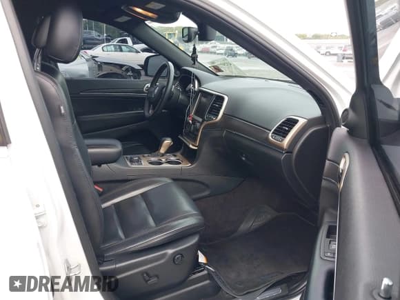 ✅ 2017 Jeep Grand Cherokee Limited • VIN: 1C4RJFBG3HC735700 • Lot: 43297734. Listed on IAAI with 111,840 mi. Free auction sales archive from the USA and detailed vehicle history report at DreamBid. Image 5.