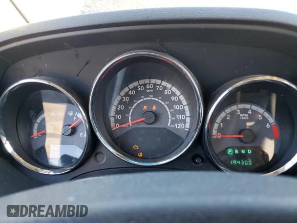 ✅ 2011 Dodge Caliber Heat • VIN: 1B3CB5HA7BD116584 • Лот: 82852494. Опубликован ранее на Copart с пробегом 194 300 миль. Бесплатный доступ к архиву аукционных продаж из США и подробный отчёт об истории автомобиля на DreamBid. Изображение 9.