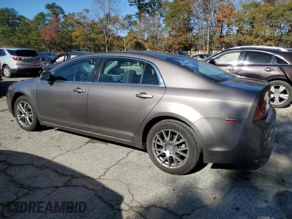 ✅ 2010 Chevrolet Malibu 1LT • VIN: 1G1ZC5E0XAF254746 • Lot: 82574594. Listed on Copart with 194,274 mi. Free auction sales archive from the USA and detailed vehicle history report at DreamBid. Image 2.