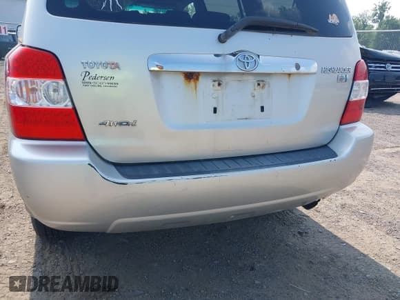 ✅ 2007 Toyota Highlander w/3rd Row • VIN: JTEEW21A870048021 • Лот: 42743453. Опубликован ранее на IAAI с пробегом 171 502 миль. Бесплатный доступ к архиву аукционных продаж из США и подробный отчёт об истории автомобиля на DreamBid. Изображение 6.