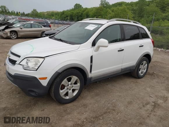 ✅ 2013 Chevrolet Captiva Sport LS • VIN: 3GNAL2EK2DS634921 • Lot: 42392099. Wystawiony na IAAI z przebiegiem 139 249 mil. Bezpłatny archiwum sprzedaży aukcyjnych z USA i szczegółowy raport historii pojazdu na DreamBid. Zdjęcie 2.
