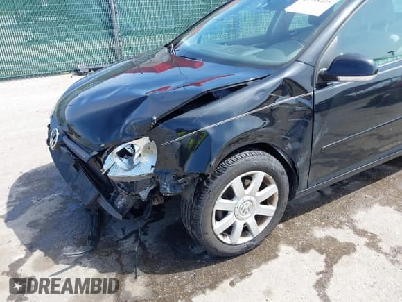 ✅ 2007 Volkswagen Rabbit • VIN: WVWCR91K37W254106 • Lot: 41948405. Listed on IAAI with 227,477 mi. Free auction sales archive from the USA and detailed vehicle history report at DreamBid. Image 6.