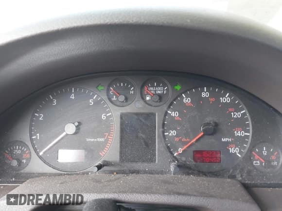 ✅ 2001 Audi A6 • VIN: WAUBH64B91N036786 • Lot: 42175934. Wystawiony na IAAI z przebiegiem 78 452 mil. Bezpłatny archiwum sprzedaży aukcyjnych z USA i szczegółowy raport historii pojazdu na DreamBid. Zdjęcie 7.