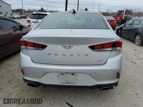 ✅ 2019 Hyundai Sonata Limited • VIN: 5NPE34AB5KH805423 • Лот: 46160493. Опубликован ранее на Copart с пробегом 59 915 миль. Бесплатный доступ к архиву аукционных продаж из США и подробный отчёт об истории автомобиля на DreamBid. Изображение 6.