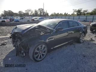 ✅ 2019 Jaguar XJ Portfolio • VIN: SAJWA2G77K8W19660 • Lot: 84816915. Listed on Copart with 44,598 mi. Free auction sales archive from the USA and detailed vehicle history report at DreamBid. Image 1.