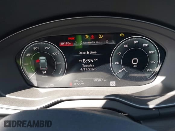 ✅ 2024 Audi Q5 S line Premium Plus • VIN: WA1E2AFY1R2128648 • Lot: 42140811. Wystawiony na IAAI z przebiegiem 1 940 mil. Bezpłatny archiwum sprzedaży aukcyjnych z USA i szczegółowy raport historii pojazdu na DreamBid. Zdjęcie 7.