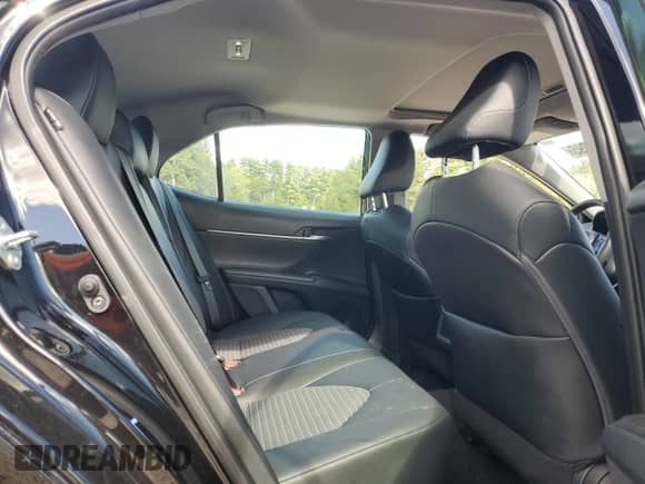 2022 Toyota Camry SE с VIN 4T1G11BKXNU063960, выставлен на аукционе Copart как лот 70177795 с пробегом 10 556 миль миль и Списание • Salvage title. История ставок и продаж доступна на DreamBid. Изображение 10.