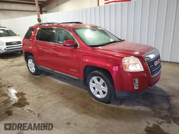 ✅ 2013 GMC Terrain SLT • VIN: 2GKFLVEK3D6155703 • Lot: 90433385. Wystawiony na Copart z przebiegiem 131 897 mil. Bezpłatny archiwum sprzedaży aukcyjnych z USA i szczegółowy raport historii pojazdu na DreamBid. Zdjęcie 4.