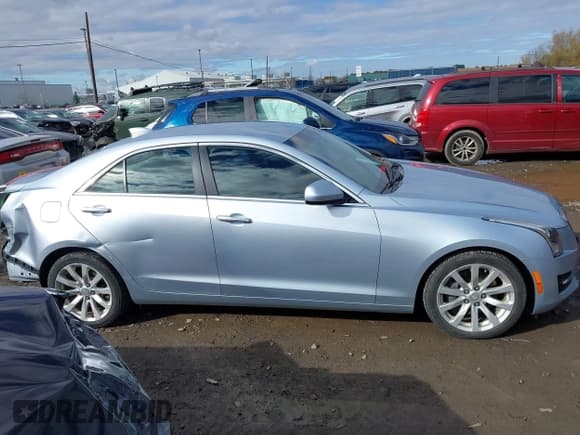 ✅ 2017 Cadillac ATS AWD • VIN: 1G6AG5RX5H0120372 • Lot: 43625676. Wystawiony na IAAI z przebiegiem 101 046 mil. Bezpłatny archiwum sprzedaży aukcyjnych z USA i szczegółowy raport historii pojazdu na DreamBid. Zdjęcie 14.