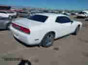 2011 Dodge Challenger R/T z VIN 2B3CJ5DT0BH565702, wystawiony jako IAAI lot #43528357 z przebiegiem 120 653 mil mil oraz . Historia ofert i sprzedaży dostępna na DreamBid. Obrazek 4.