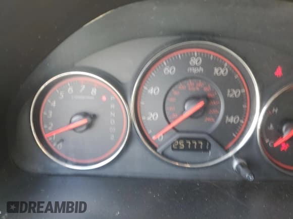 ✅ 2004 Honda Civic LX • VIN: 1HGEM22534L009523 • Lot: 71149185. Wystawiony na Copart z przebiegiem 257 771 mil. Bezpłatny archiwum sprzedaży aukcyjnych z USA i szczegółowy raport historii pojazdu na DreamBid. Zdjęcie 9.