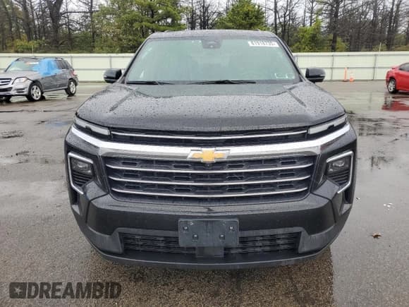 ✅ 2024 Chevrolet Traverse AWD LT • VIN: 1GNEVGKSXRJ169889 • Lot: 81918735. Wystawiony na Copart z przebiegiem 20 784 mil. Bezpłatny archiwum sprzedaży aukcyjnych z USA i szczegółowy raport historii pojazdu na DreamBid. Zdjęcie 5.