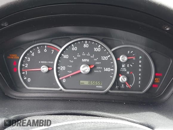 ✅ 2005 Mitsubishi Endeavor XLS • VIN: 4A4MM31SX5E001151 • Lot: 41745767. Listed on IAAI with 165,659 mi. Free auction sales archive from the USA and detailed vehicle history report at DreamBid. Image 7.