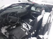 ✅ 1999 Porsche Boxster • VIN: WP0CA2981XU629106 • Lot: 43812100. Listed on IAAI with 101,514 mi. Free auction sales archive from the USA and detailed vehicle history report at DreamBid. Image 6.