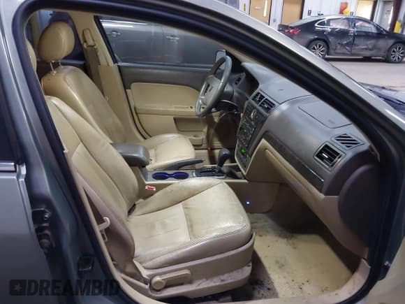 ✅ 2008 Mercury Milan Premier • VIN: 3MEHM02178R619671 • Lot: 42199857. Listed on IAAI with 89,153 mi. Free auction sales archive from the USA and detailed vehicle history report at DreamBid. Image 5.