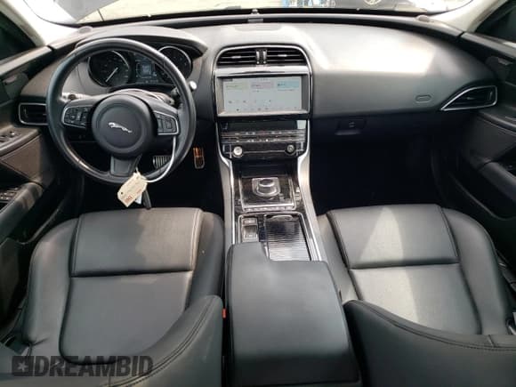 ✅ 2019 Jaguar XE 25t Premium • VIN: SAJAJ4FX3KCP51609 • Lot: 63503964. Listed on Copart with 21,775 mi. Free auction sales archive from the USA and detailed vehicle history report at DreamBid. Image 8.