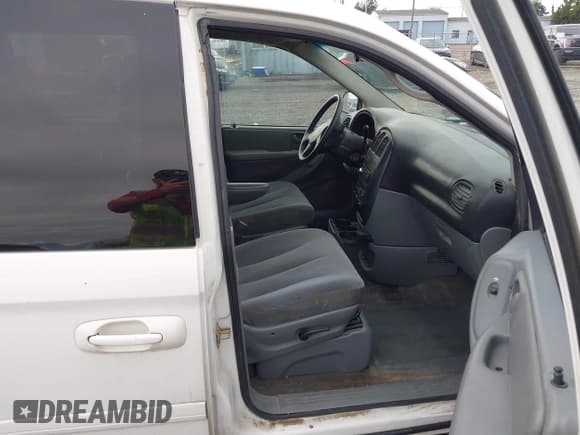 ✅ 2006 Dodge Grand Caravan SXT • VIN: 2D4GP44L96R746857 • Lot: 43592349. Listed on IAAI with 242,674 mi. Free auction sales archive from the USA and detailed vehicle history report at DreamBid. Image 5.