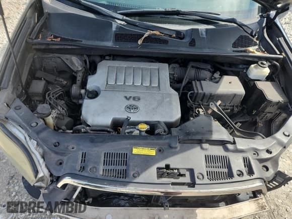 ✅ 2010 Toyota Highlander Sport • VIN: 5TDXK3EHXAS003401 • Lot: 71224825. Listed on Copart with 128,648 mi. Free auction sales archive from the USA and detailed vehicle history report at DreamBid. Image 12.