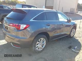 ✅ 2018 Acura RDX • VIN: 5J8TB4H34JL024008 • Lot: 43469084. Wystawiony na IAAI z przebiegiem 61 268 mil. Bezpłatny archiwum sprzedaży aukcyjnych z USA i szczegółowy raport historii pojazdu na DreamBid. Zdjęcie 4.