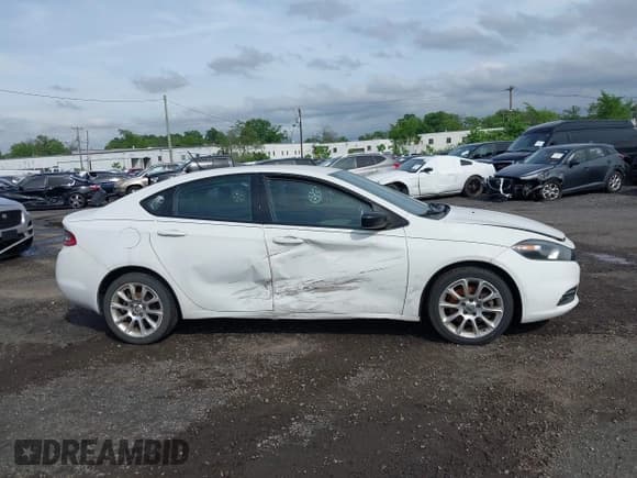 ✅ 2014 Dodge Dart SXT • VIN: 1C3CDFBB3ED775884 • Lot: 42255030. Listed on IAAI with 202,421 mi. Free auction sales archive from the USA and detailed vehicle history report at DreamBid. Image 13.