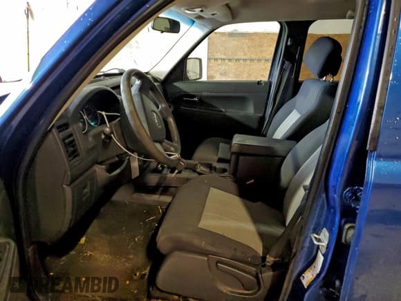 ✅ 2010 Jeep Liberty Sport • VIN: 1J4PN2GK6AW168611 • Lot: 92458685. Listed on Copart with 176,683 mi. Free auction sales archive from the USA and detailed vehicle history report at DreamBid. Image 7.